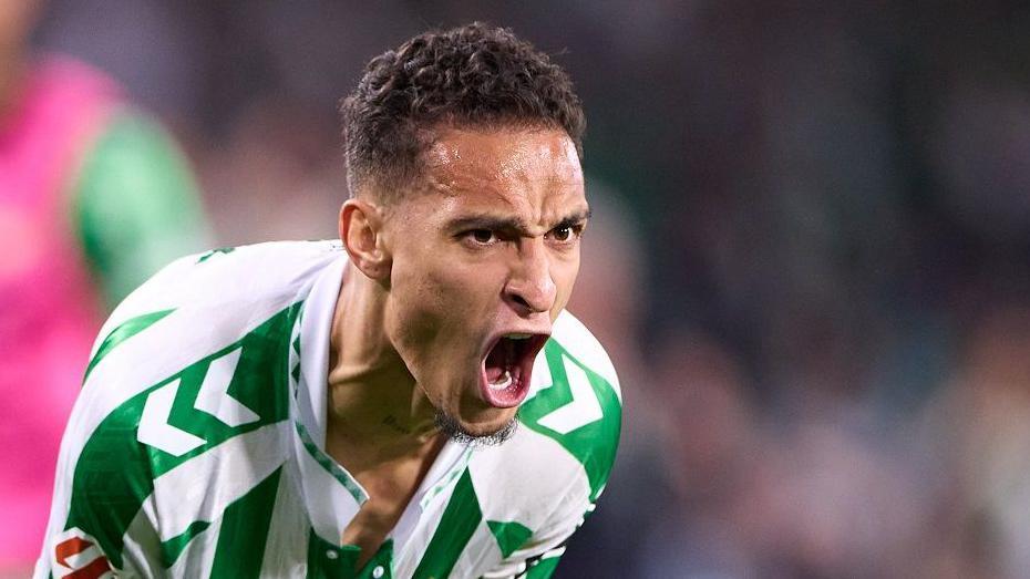 Antony hồi sinh ở Real Betis: Fan MU tiếc nuối?