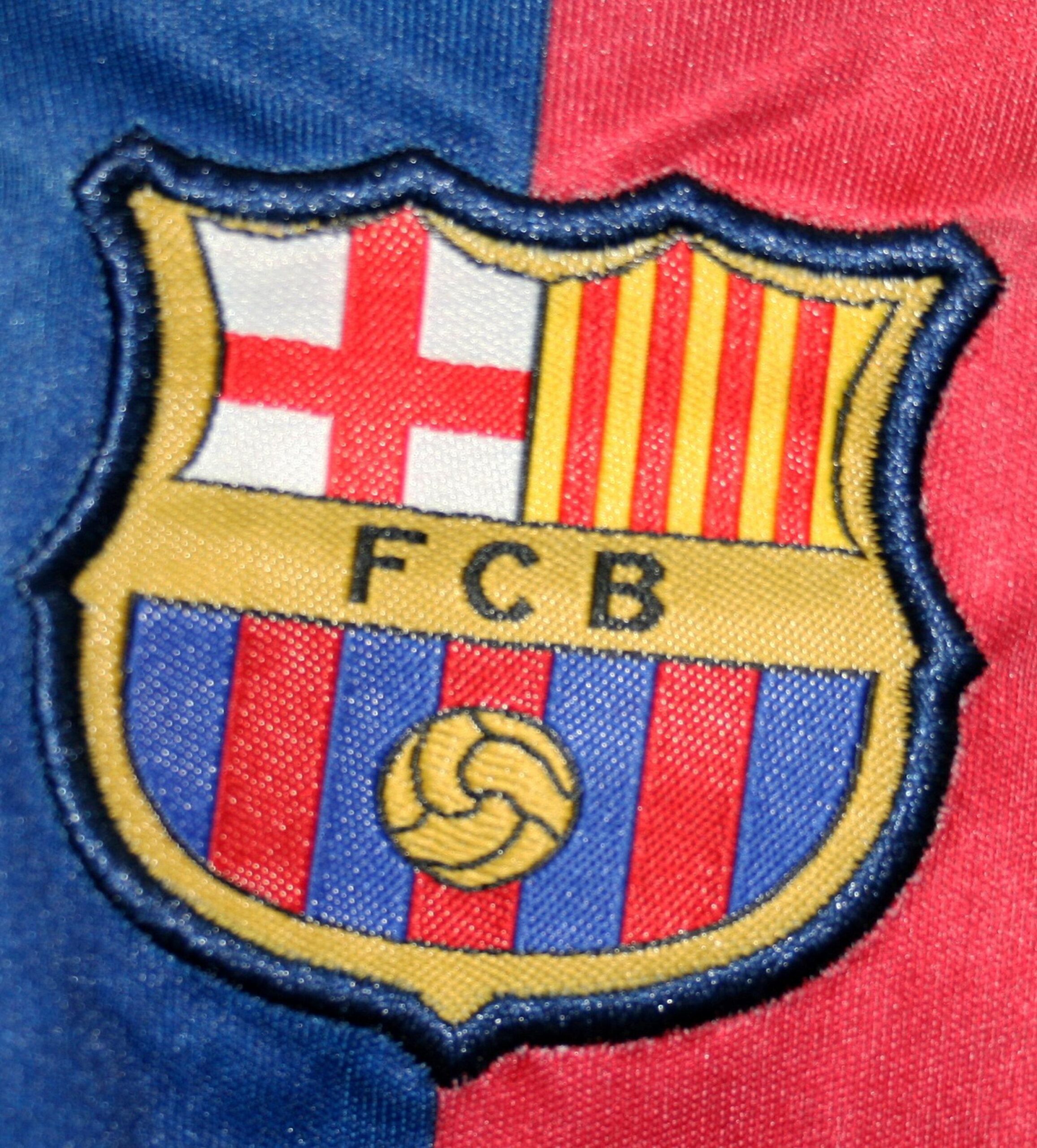 Barca thắng tối thiểu: 40 cú sút, Flick vẫn hài lòng!