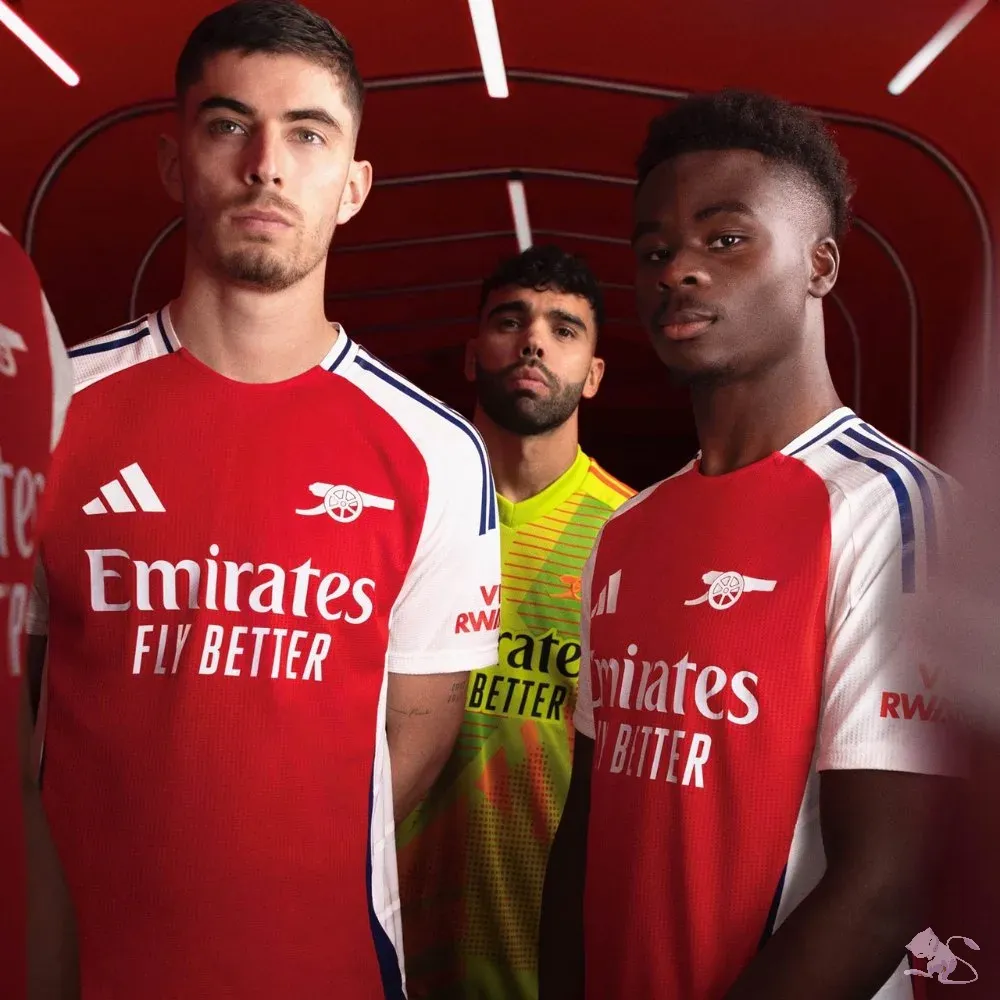  Áo đấu Arsenal 2025-26: Nhịp đập trái tim trên ngực Pháo Thủ! Nguồn ảnh: Getty Images 